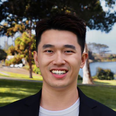 Laurent Wang's headshot photograph