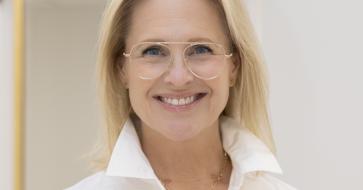 Headshot photo of Joanna Austin